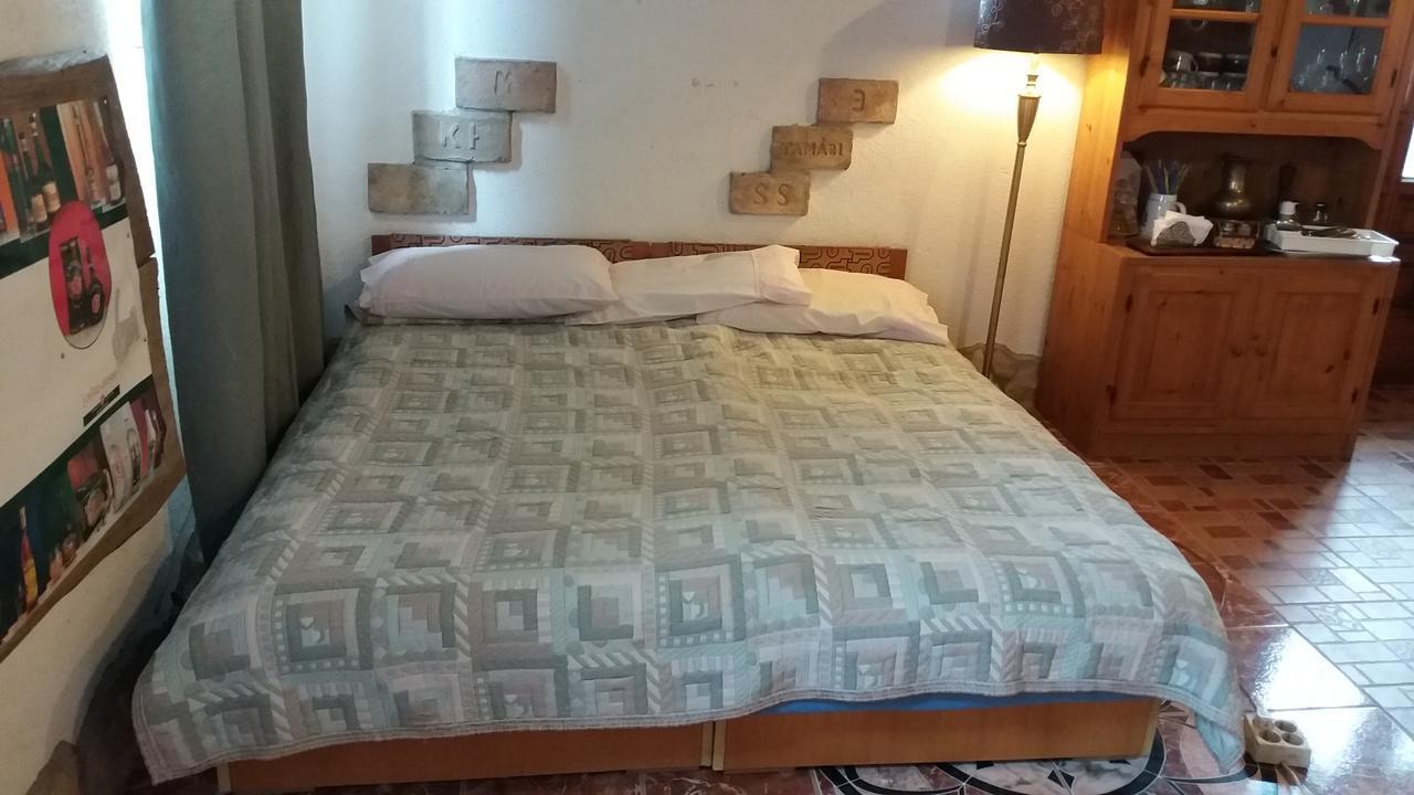 Nicolaj Vendeghaz Es Tanya Hotel Luaran gambar